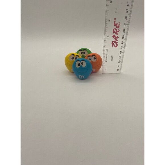 Burger King Kids Meal M&M's Mini Pull Back Racer Toy - Picture 6 of 6